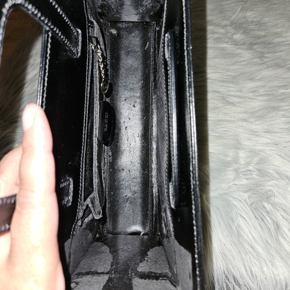 EUC Vintage Gucci Handbag - Picture 11 of 13